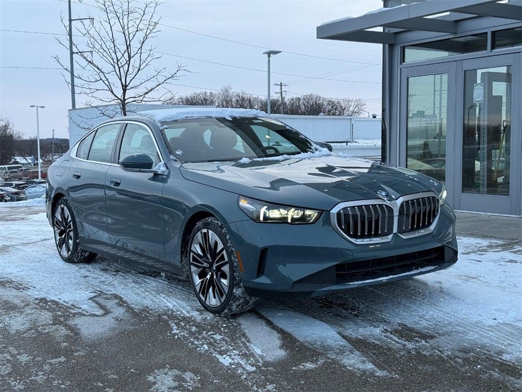 2025 BMW 5 Series 540i xDrive