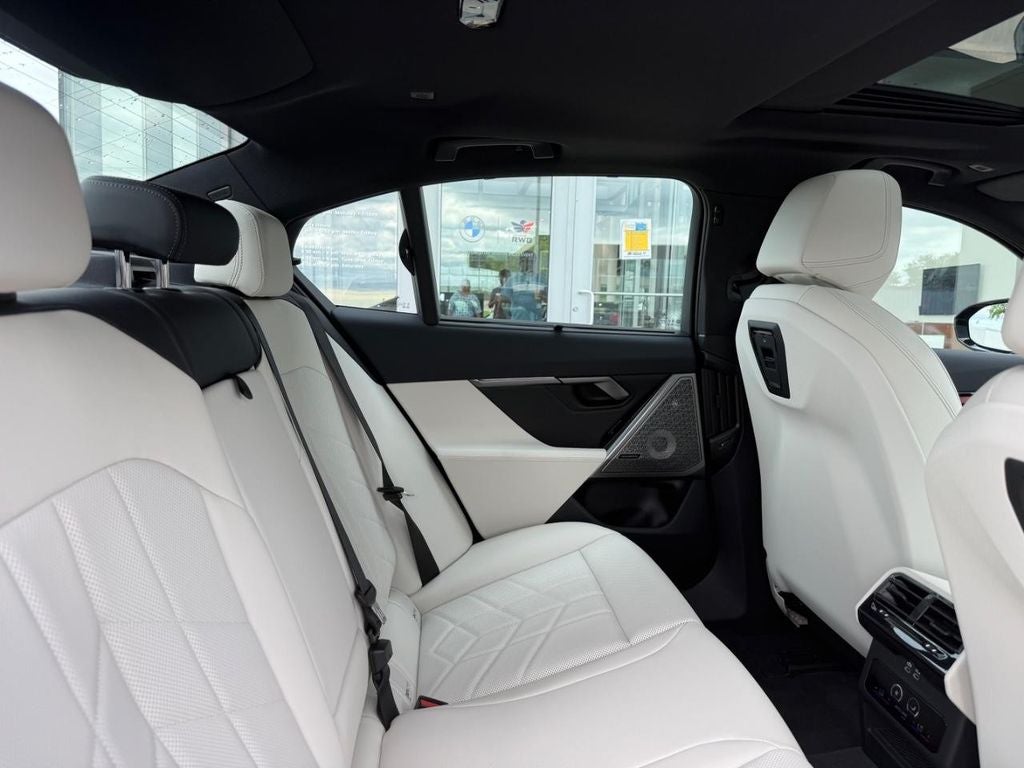2026 BMW 5 Series 540i xDrive