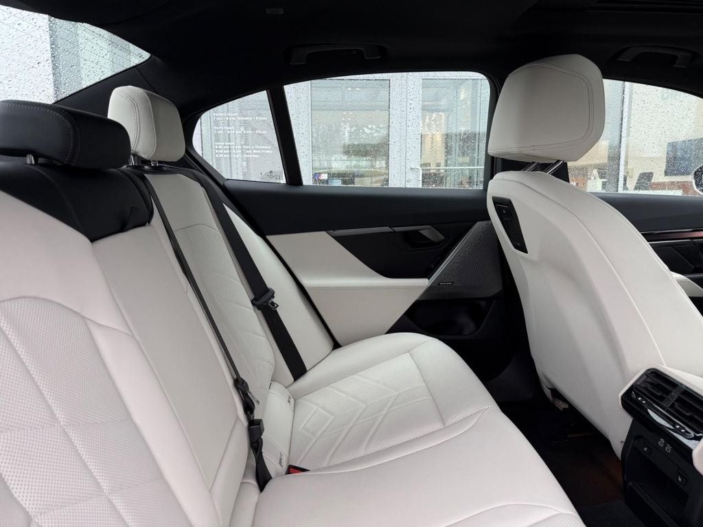 2026 BMW 5 Series 540i xDrive