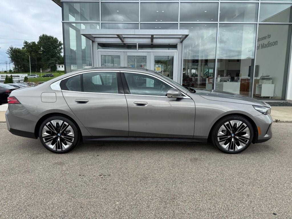 2026 BMW 5 Series 540i xDrive
