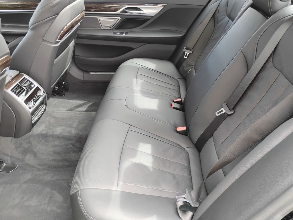 2020 BMW 7 Series 740i xDrive