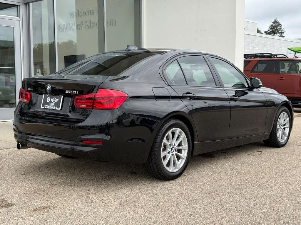 2018 BMW 3 Series 320i xDrive