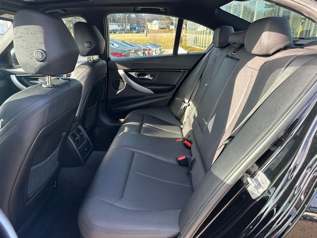 2018 BMW 3 Series 330i xDrive