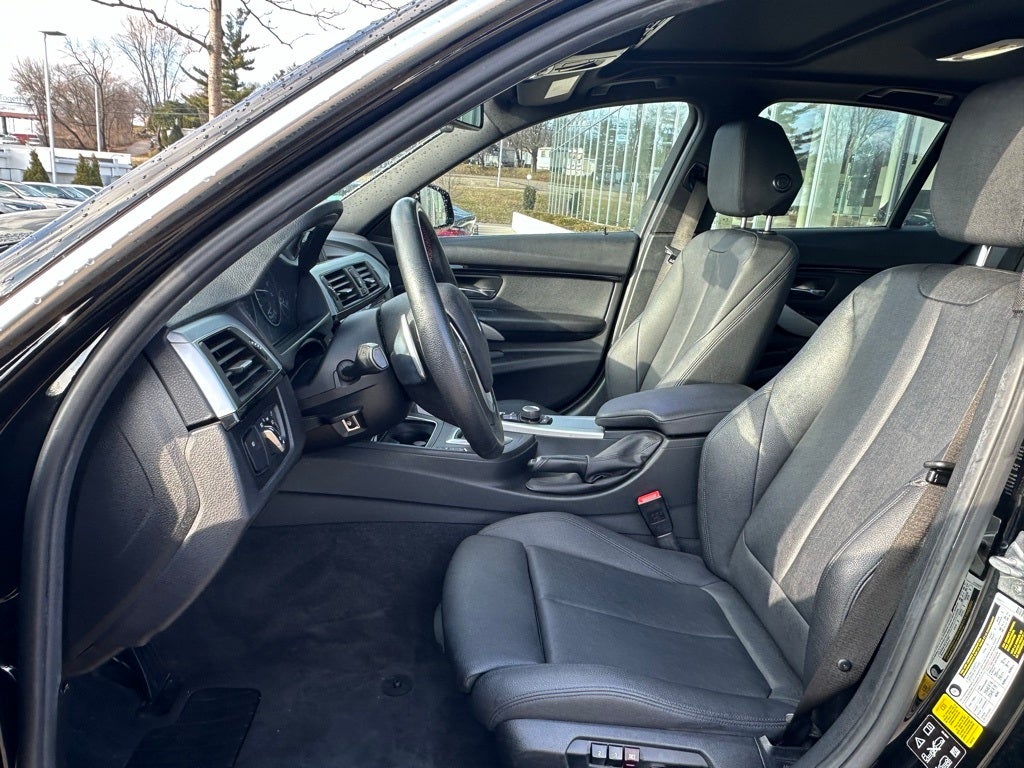 2018 BMW 3 Series 330i xDrive