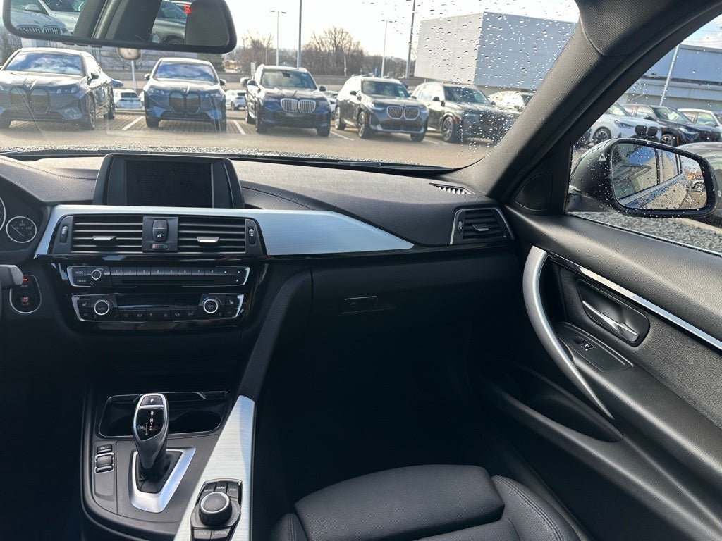 2018 BMW 3 Series 330i xDrive