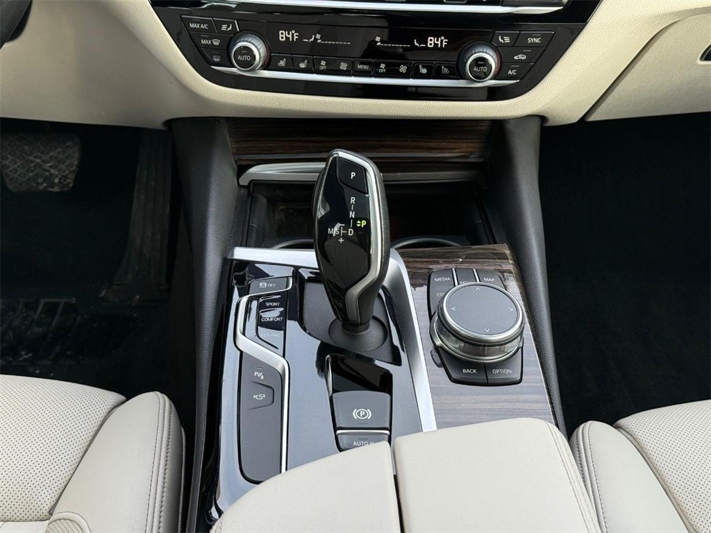 2019 BMW 5 Series 540i