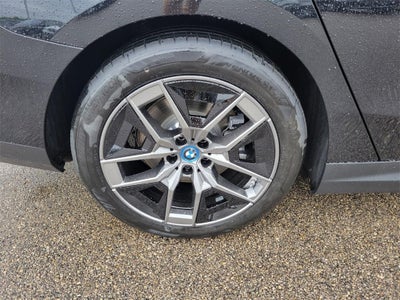 2025 BMW i5 xDrive40