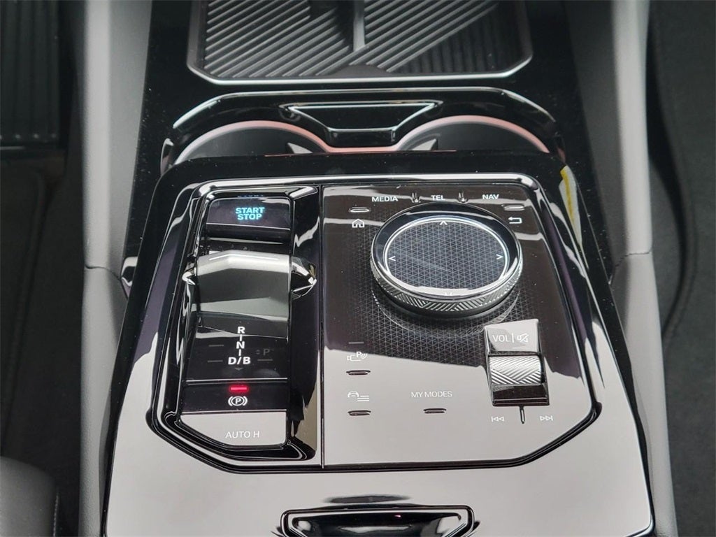 2025 BMW i5 xDrive40