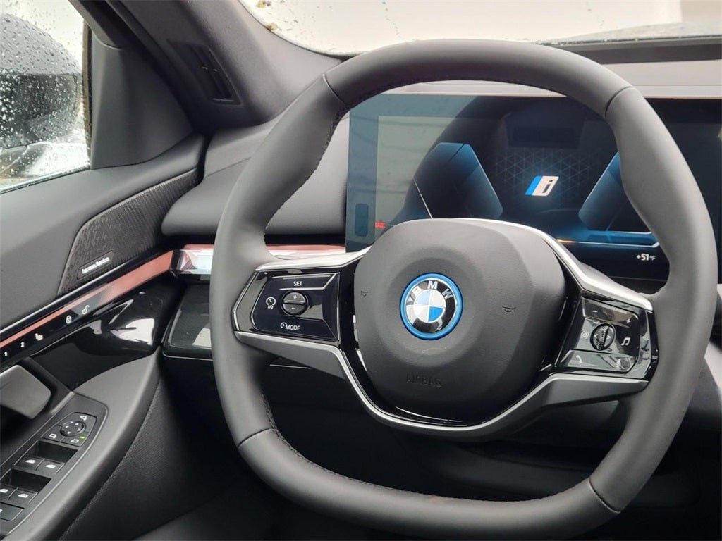 2025 BMW i5 xDrive40