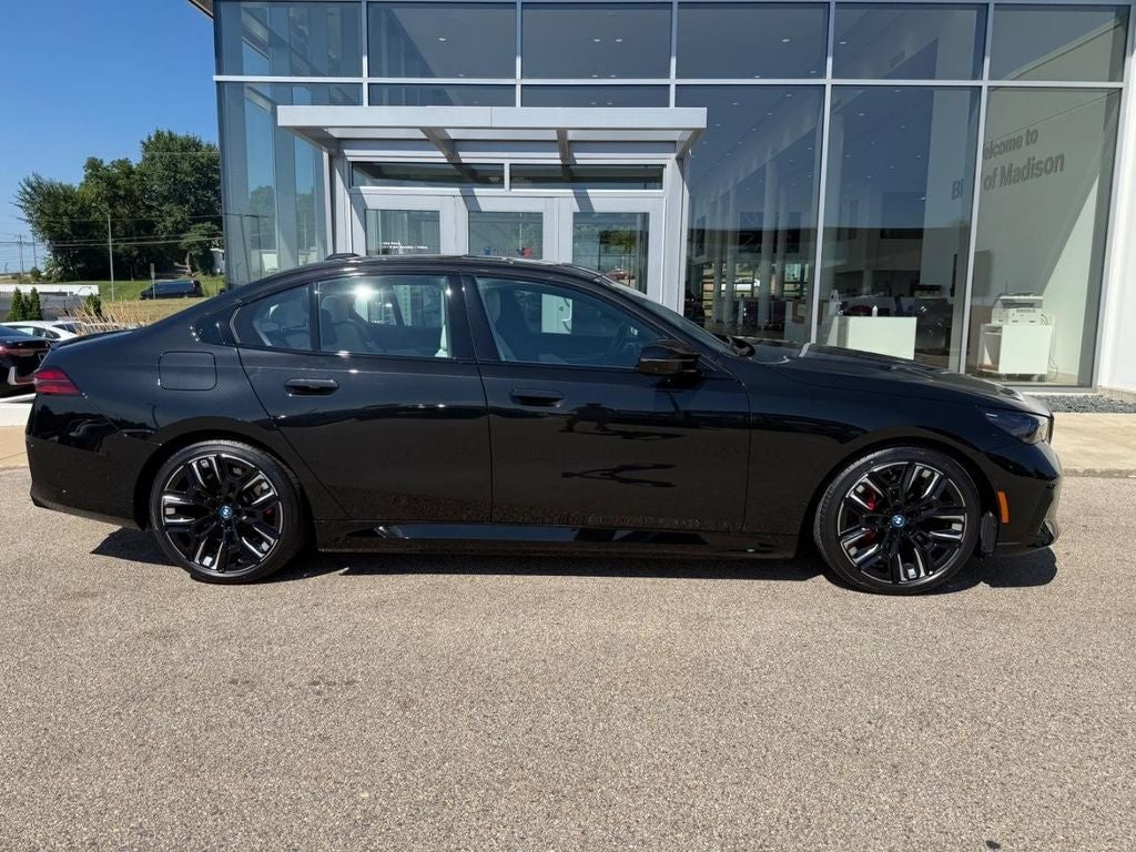 2024 BMW i5 M60