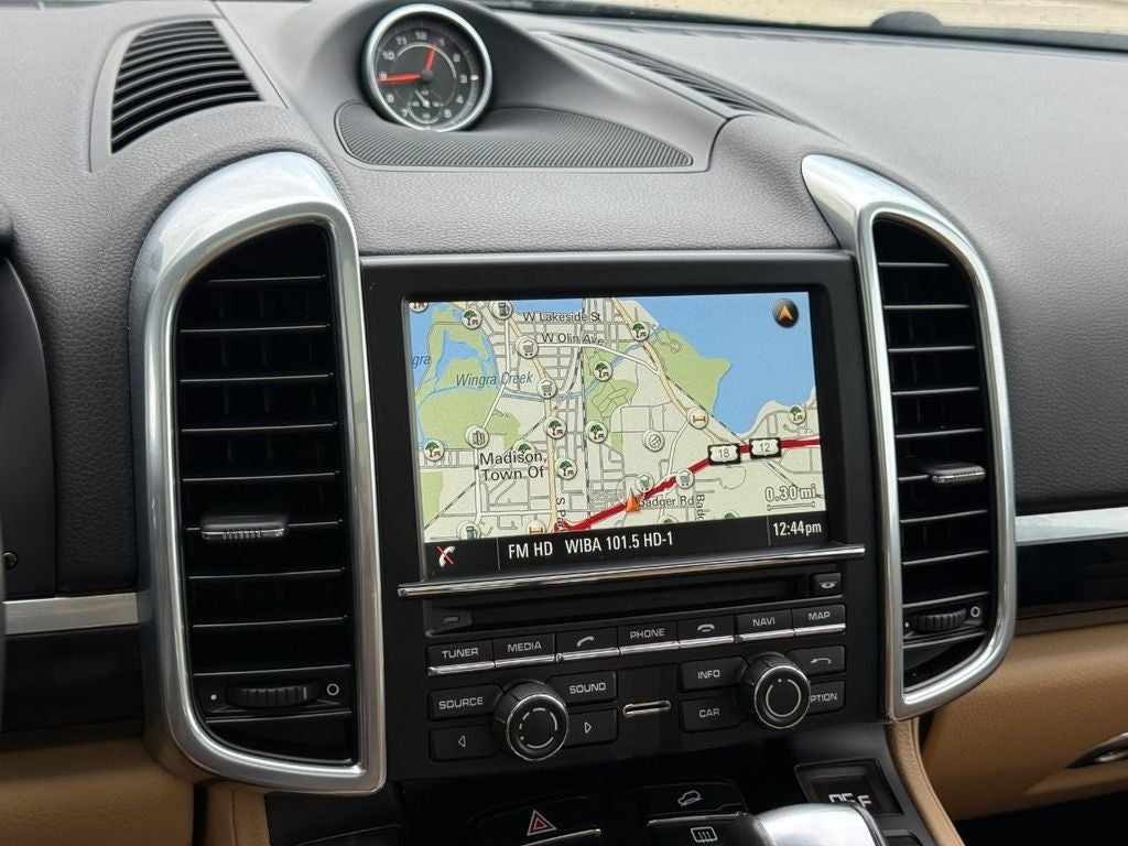 2016 Porsche Cayenne Base