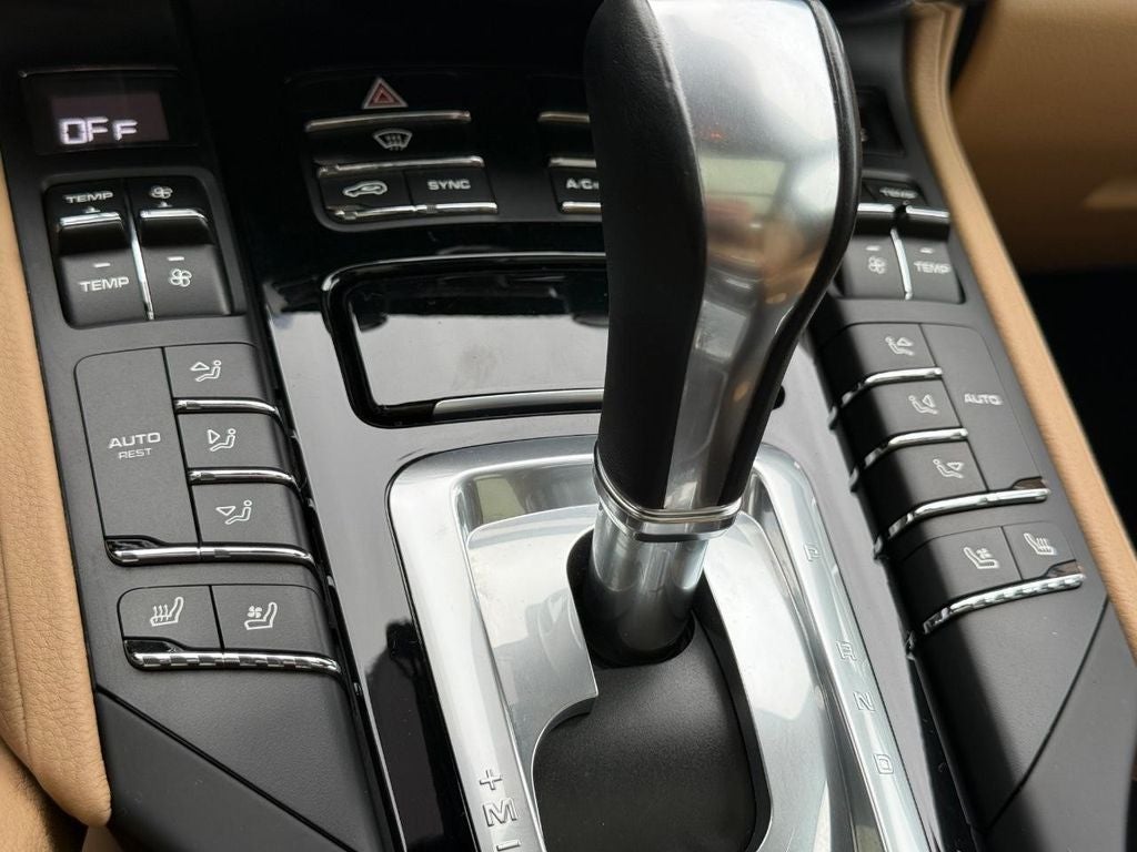 2016 Porsche Cayenne Base