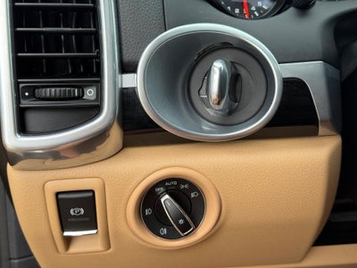 2016 Porsche Cayenne Base