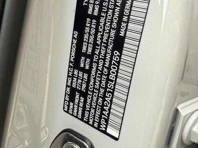 2025 Porsche Macan Base