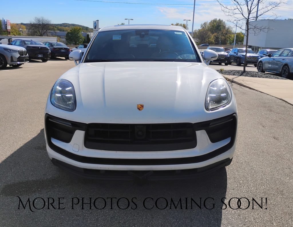 2023 Porsche Macan T