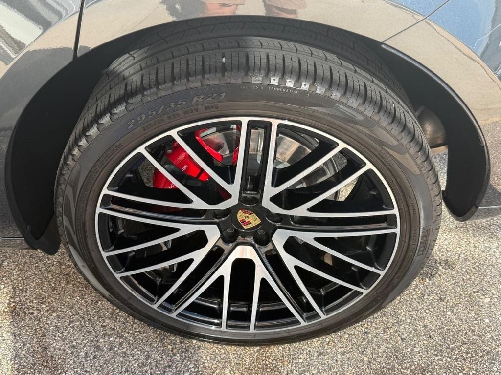2024 Porsche Macan GTS