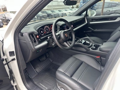 2025 Porsche Cayenne Coupe Base