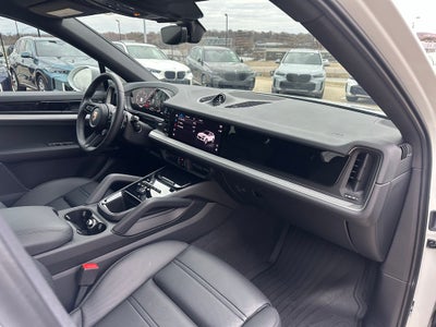 2025 Porsche Cayenne Coupe Base