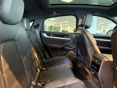 2024 Porsche Cayenne Coupe Base