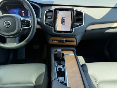 2024 Volvo XC90 B6 Plus Bright Theme