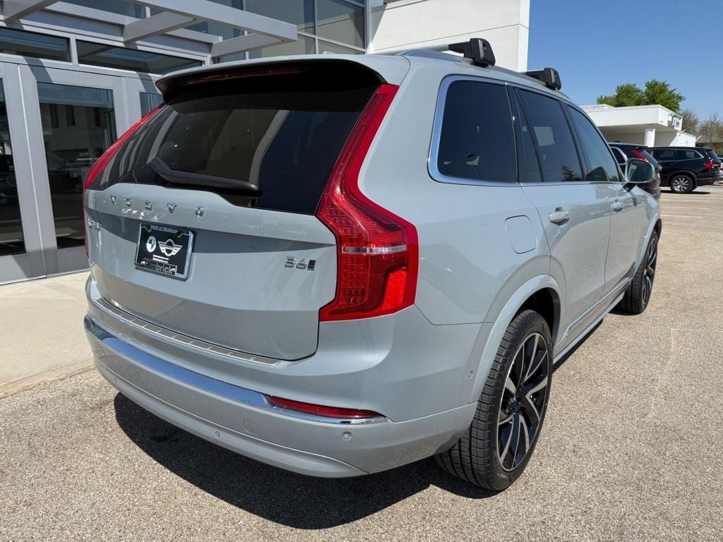2024 Volvo XC90 B6 Plus Bright Theme