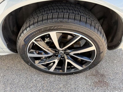 2024 Volvo XC90 B6 Plus Bright Theme