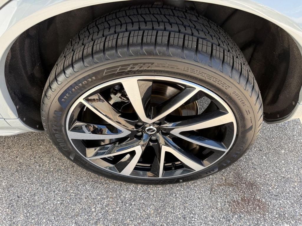2024 Volvo XC90 B6 Plus Bright Theme