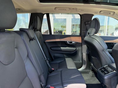 2024 Volvo XC90 B6 Plus Bright Theme
