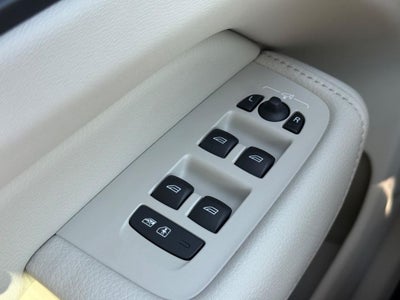 2021 Volvo XC60 T5 Momentum
