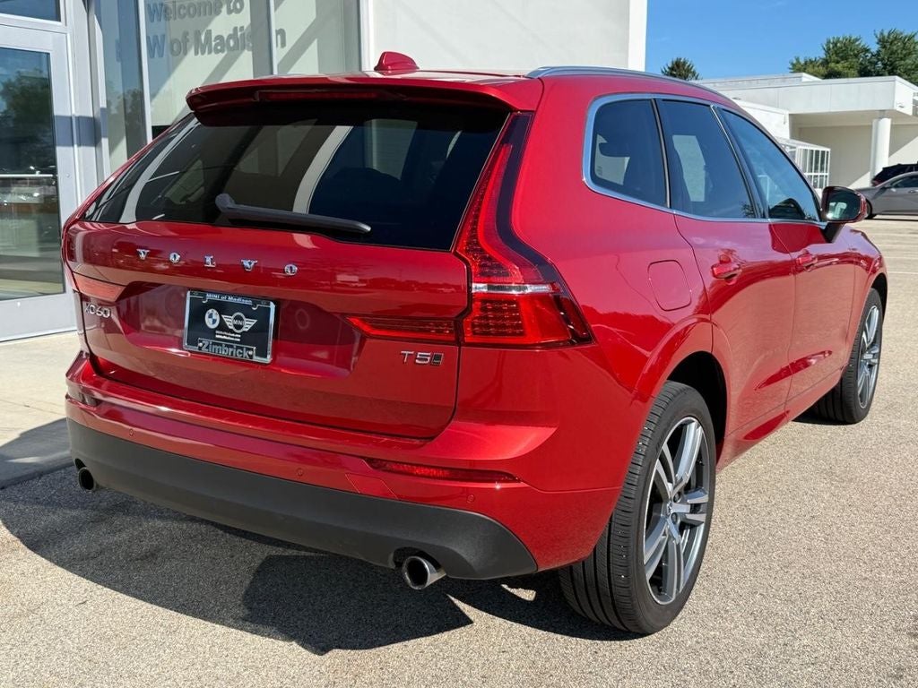 2021 Volvo XC60 T5 Momentum