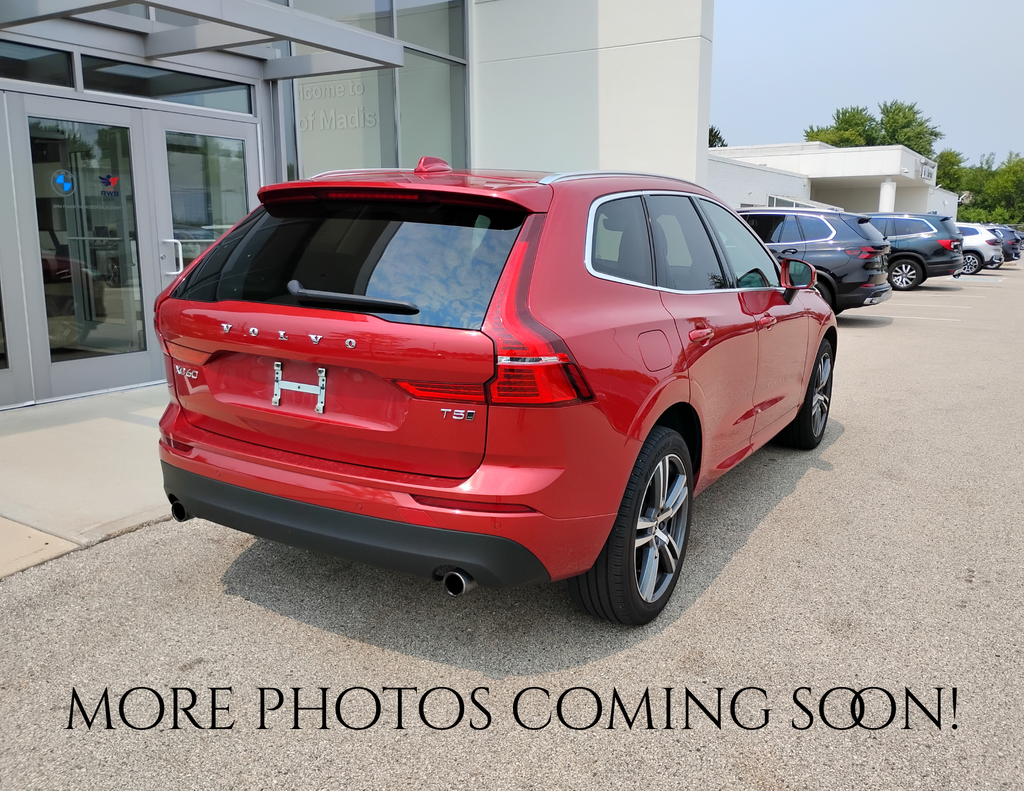 2021 Volvo XC60 T5 Momentum