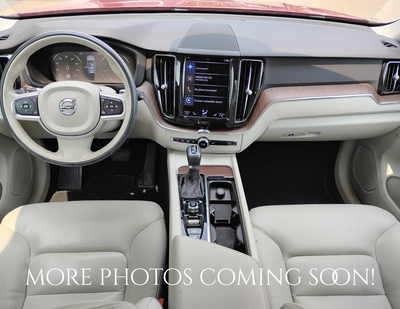 2021 Volvo XC60 T5 Momentum