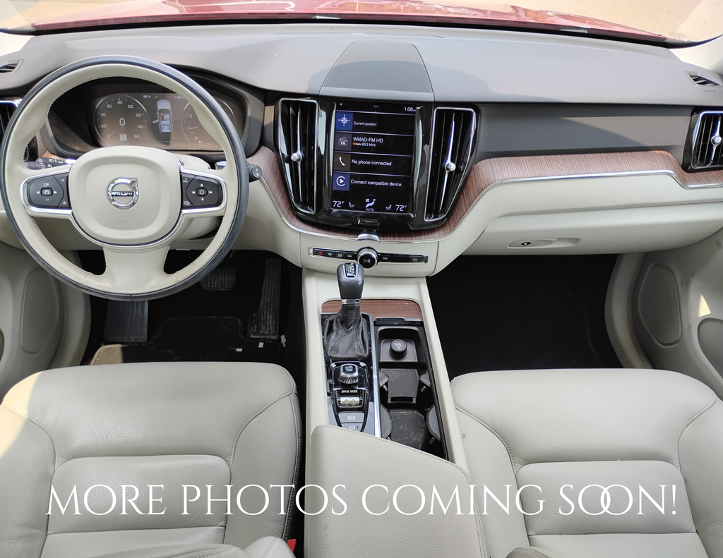 2021 Volvo XC60 T5 Momentum