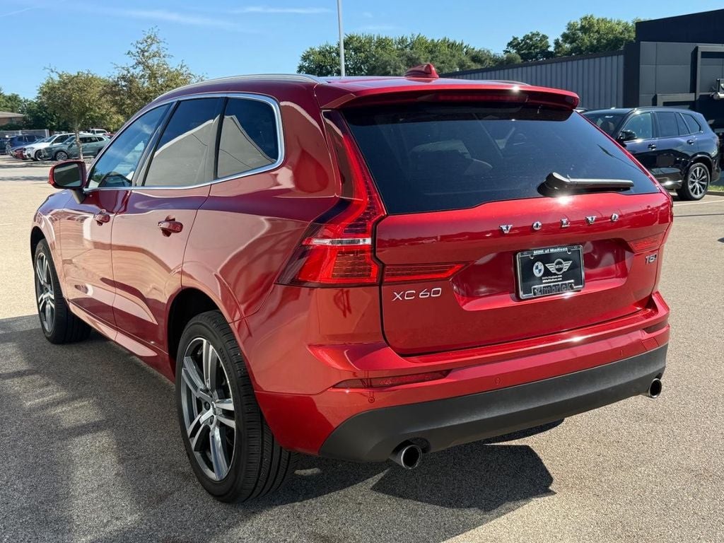 2021 Volvo XC60 T5 Momentum