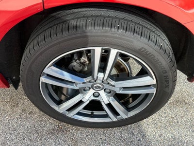 2021 Volvo XC60 T5 Momentum