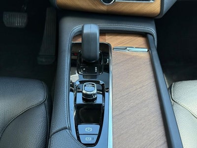 2022 Volvo XC90 Recharge Plug-In Hybrid T8 Inscription Expression 6 Passenger