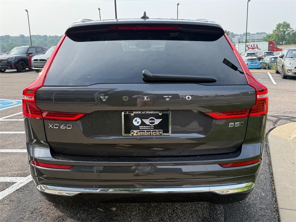 2023 Volvo XC60 B5 Plus Bright Theme