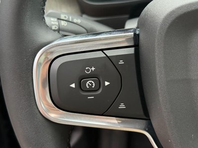 2023 Volvo XC40 Ultimate