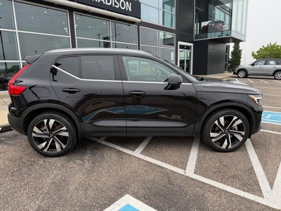 2023 Volvo XC40 Ultimate