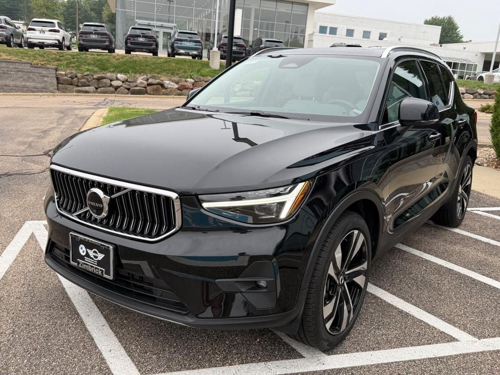 2023 Volvo XC40 Ultimate
