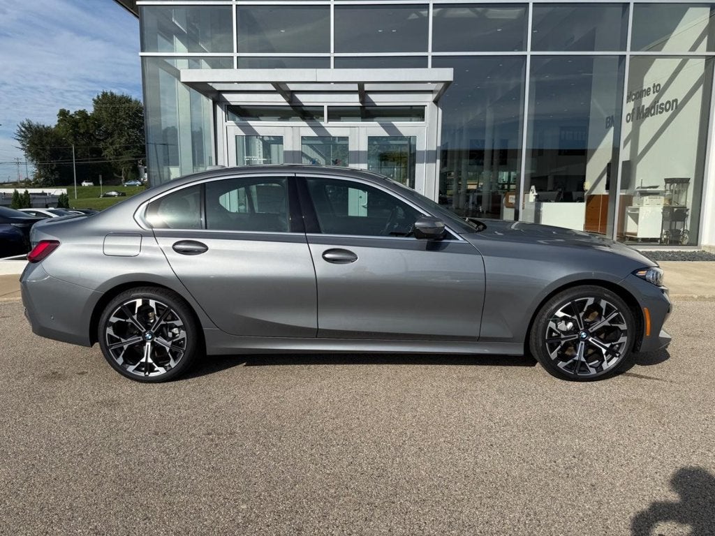 2026 BMW 330i 330i xDrive