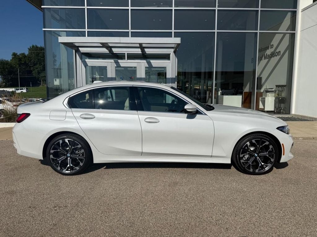 2026 BMW 330i 330i xDrive