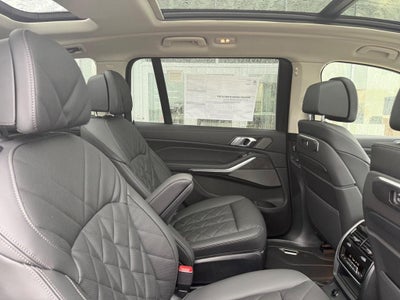 2027 BMW X7 xDrive40i