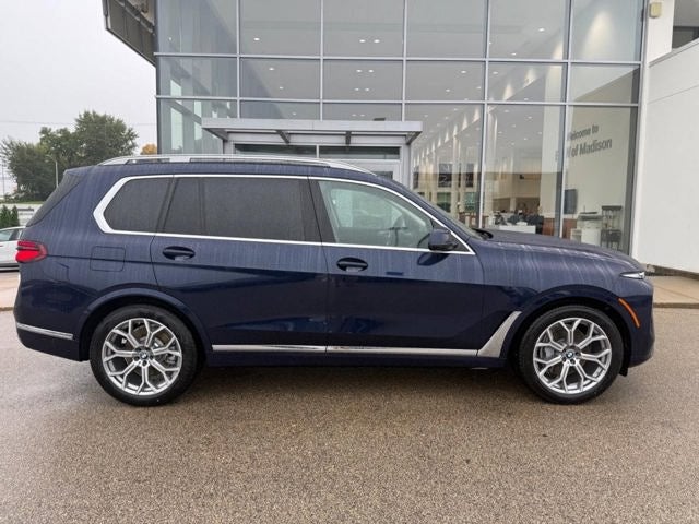 2027 BMW X7 xDrive40i