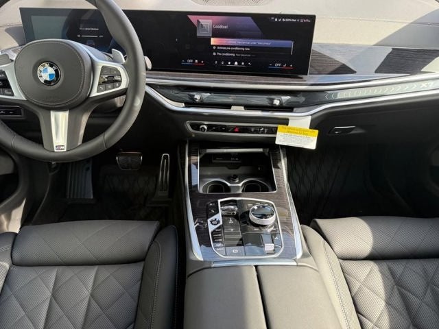 2027 BMW X7 xDrive40i