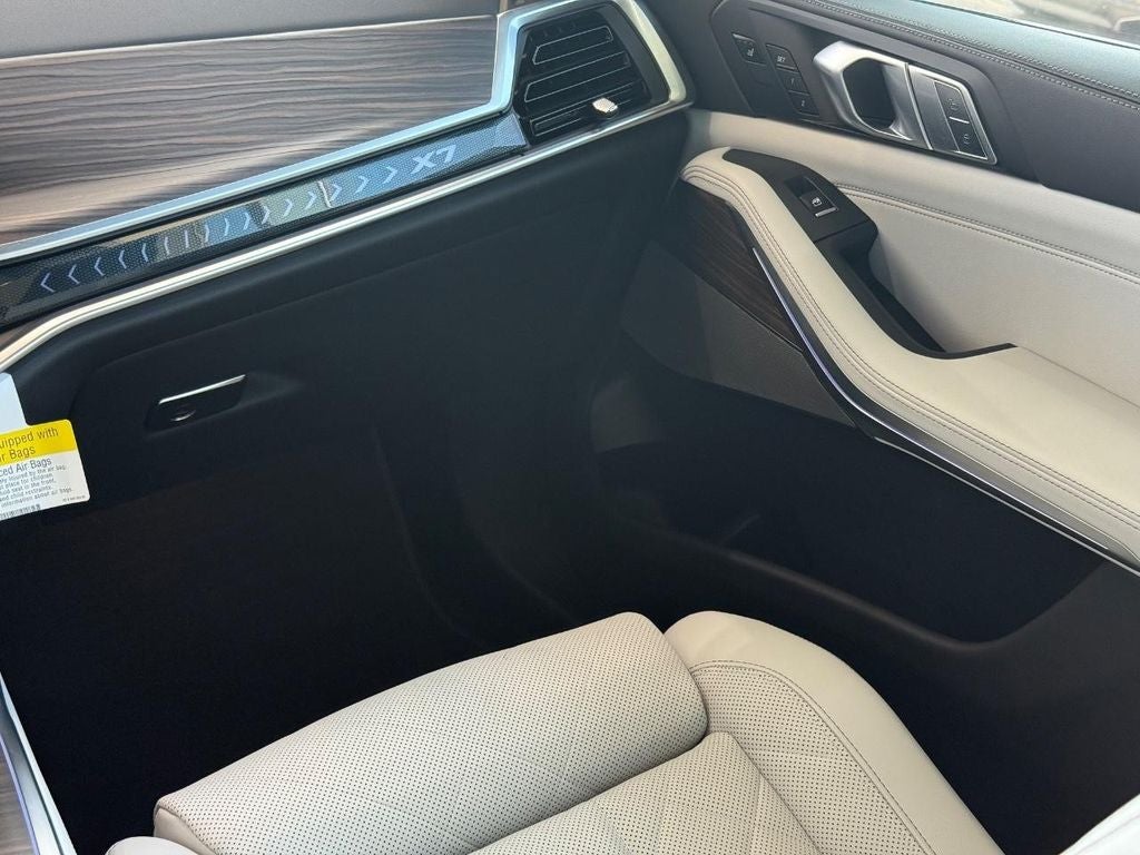 2027 BMW X7 xDrive40i