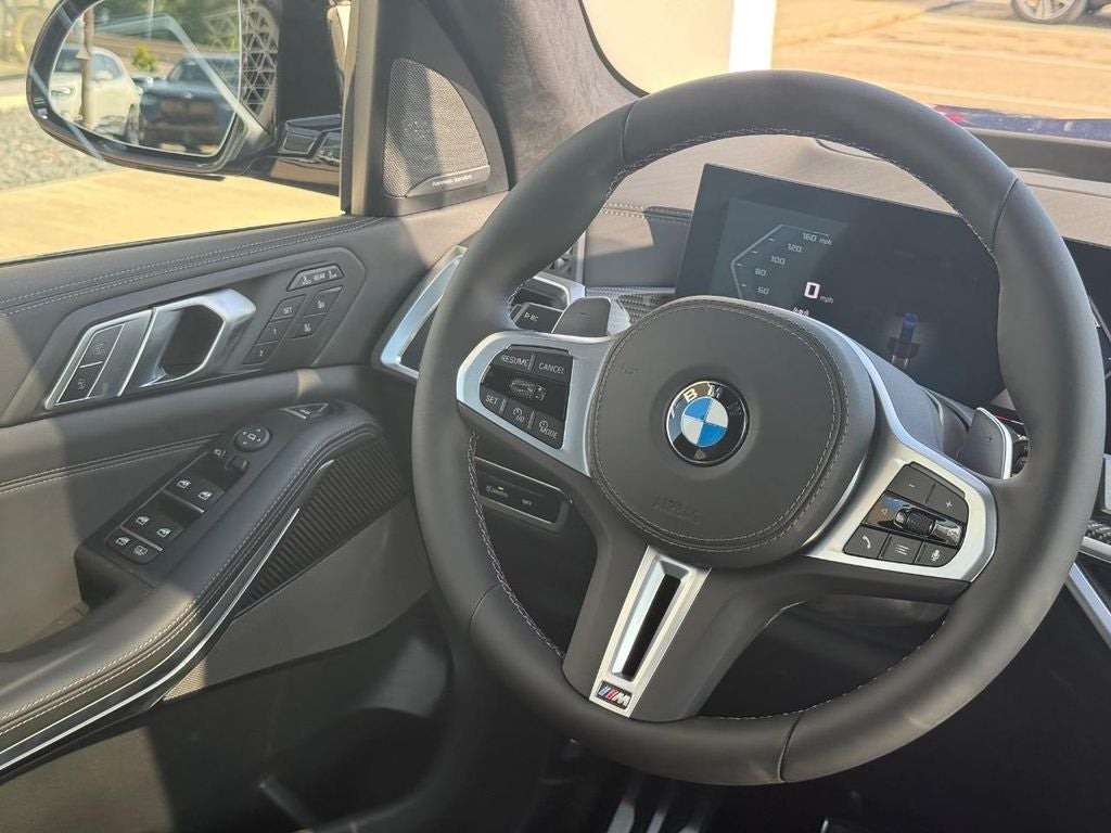 2027 BMW X7 M60i