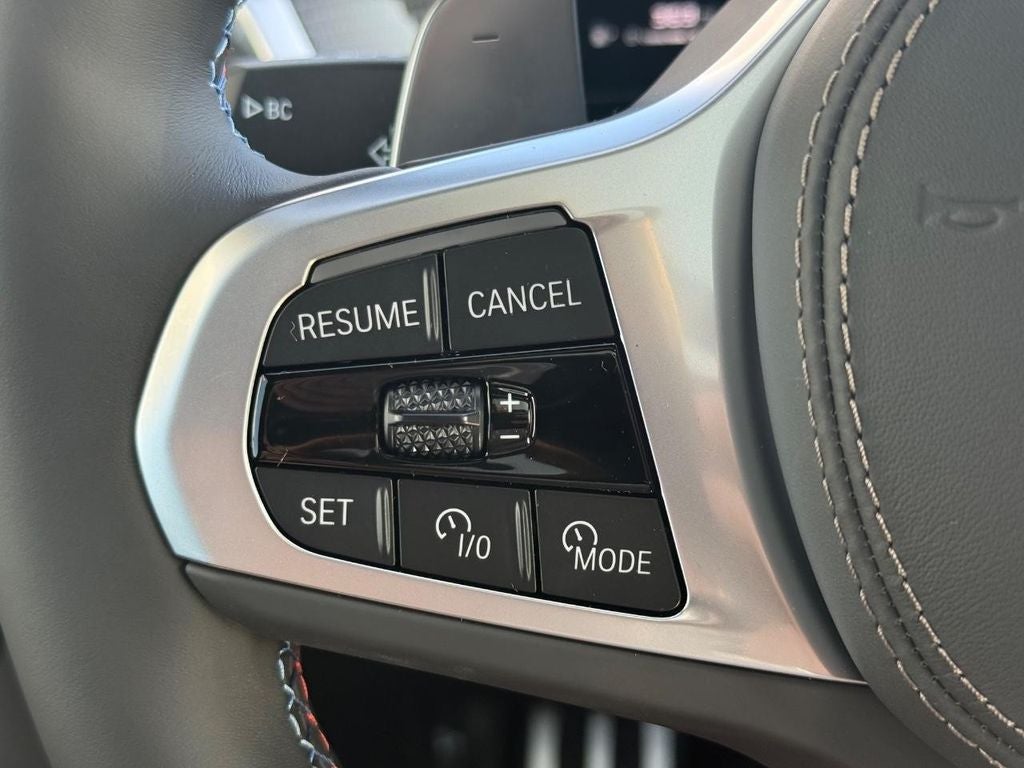 2027 BMW X7 M60i