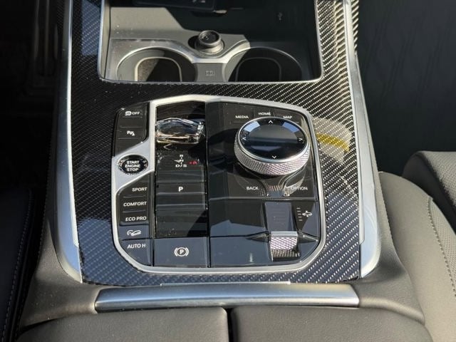 2027 BMW X7 M60i
