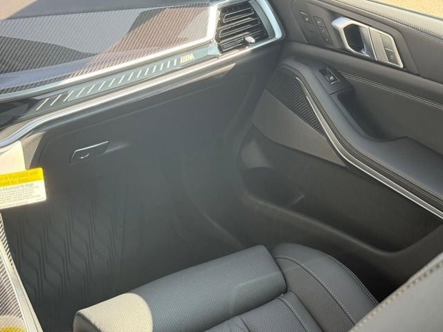 2027 BMW X7 M60i